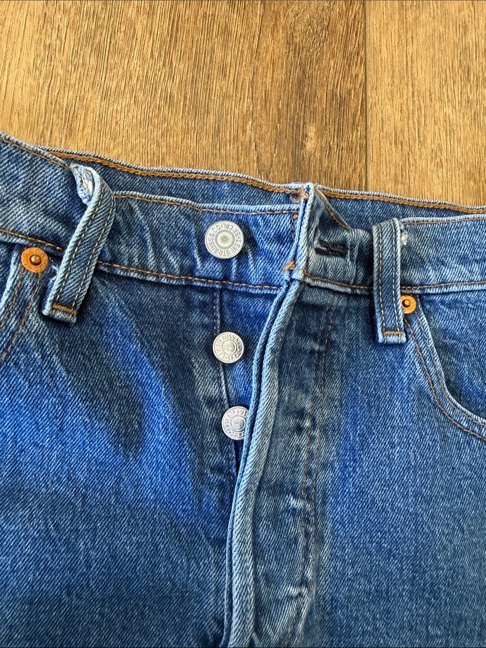 Levi's 501 w30 Women's Dark Blue Denim Cutoff Shorts - Picture 3 of 11